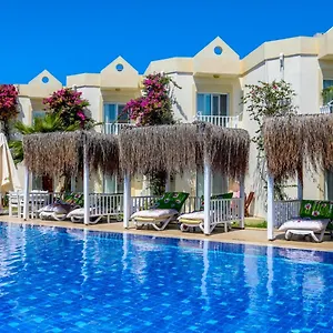 3* Otel Viras